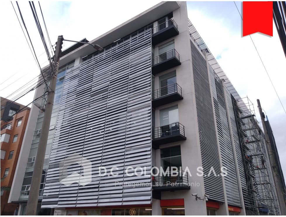 OFICINA 204 EN VENTA EN EDIFICIO BUSINESS CENTER EN BOGOTÁ