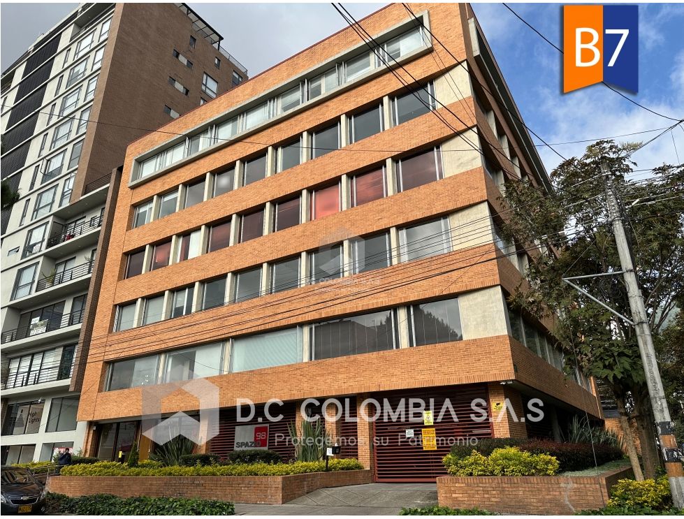 OFICINA EN VENTA EN EL EDIFICIO ZPACIO 98 AL NORTE DE BOGOTÁ