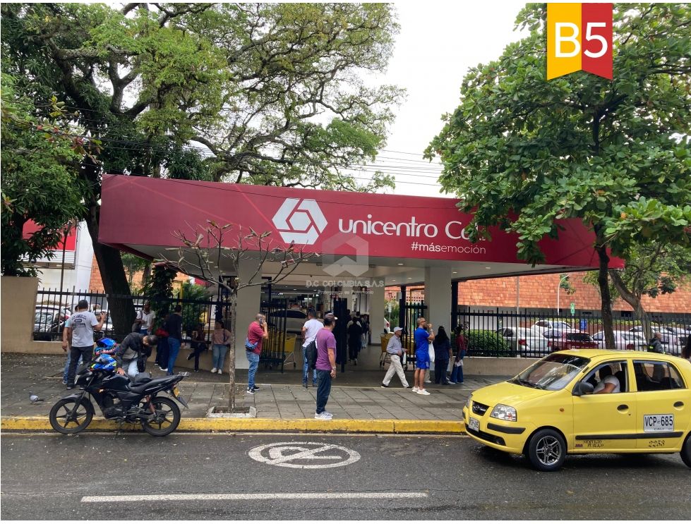 LOCAL EN VENTA EN EL CENTRO COMERCIAL UNICENTRO DE CALI